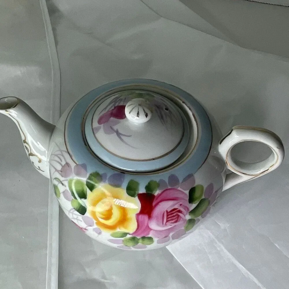 1920’s/30’s Takito hand painted teapot roses & vines